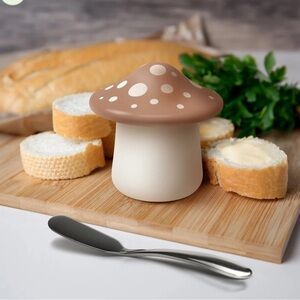 Fred & Friends Forage Butter Storage, NIB 🍄‍🟫🧈